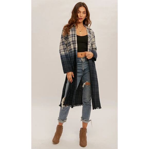 NWT Hem & Thread Duster Shacket Size M Plaid Blue Ombre 100% Cotton Open Front - Picture 1 of 12